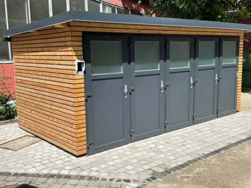 Kunststoff Nebeneingangstür für Fahrradgarage